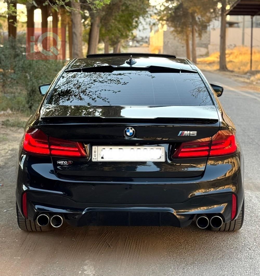 بی ئێم دەبڵیو سیریەس 5